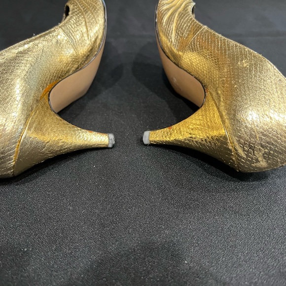 Vintage snakeskin gold heels 5 1/2 M - Picture 6 of 7